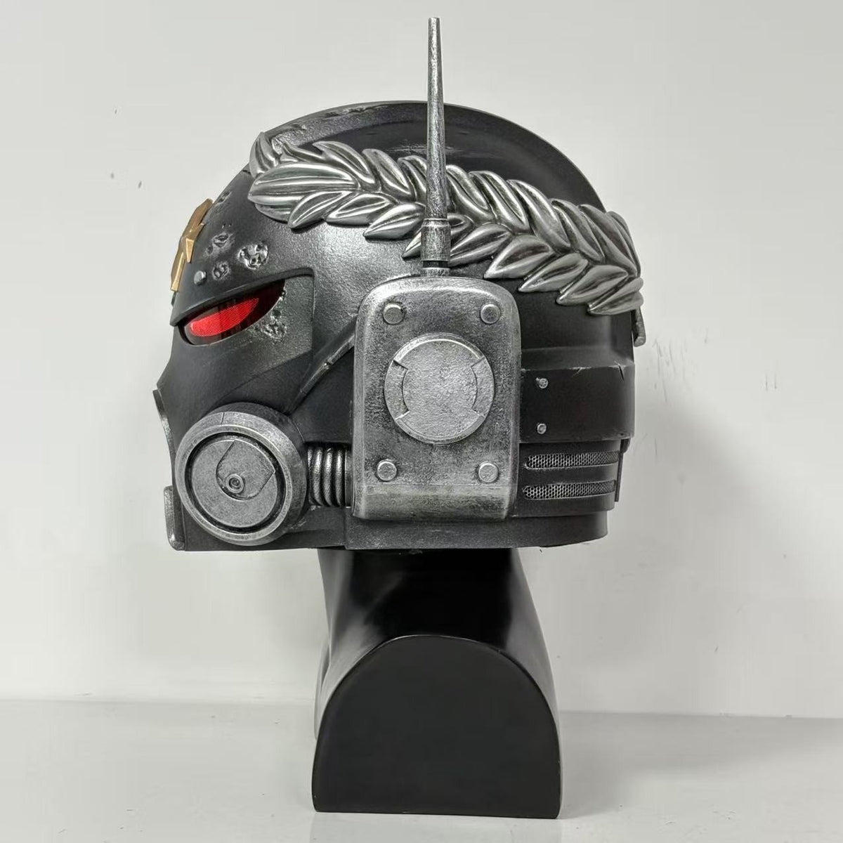 1:1 Wearable Space Soldier Crusader Helmet Prop - Handcrafted Battle-Damaged Power Armor Headgear with Red Lenses & Gold Cross Emblem